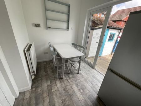 188 Skegoneill Avenue, Belfast, BT15 3JW - Photo 3