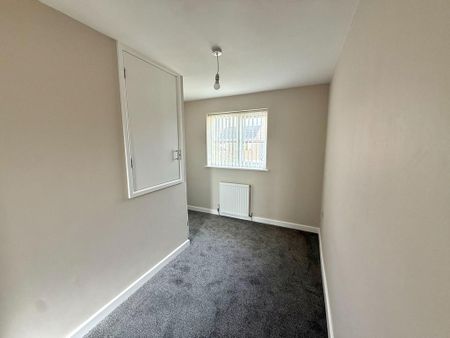3 bedroom terraced house to rent - Photo 5