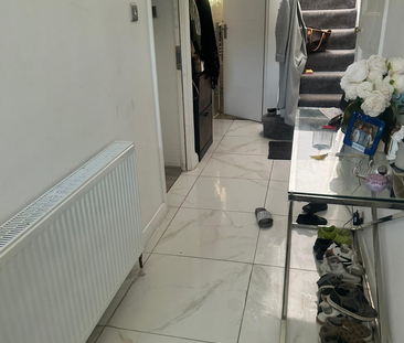 1 bedroom in a house share to rent - Photo 6