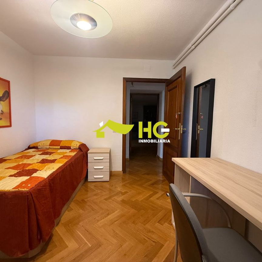 Alquiler Habitación en Urbanización - Campodon, Villaviciosa De Odón - Photo 1