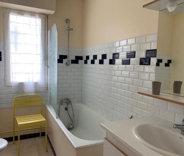 Location Appartement 1 pièce Meublé 35m² GRANVILLE 50400 - Photo 5