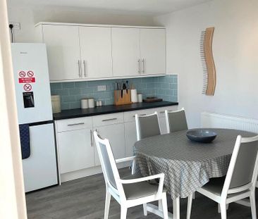3 bedroom terraced house to rent - Photo 5