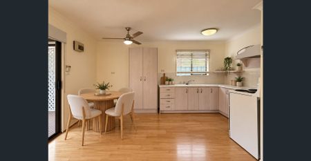 Charming One-Bedroom Retreat - Photo 5