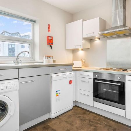 1 bedroom flat to rent - Photo 3