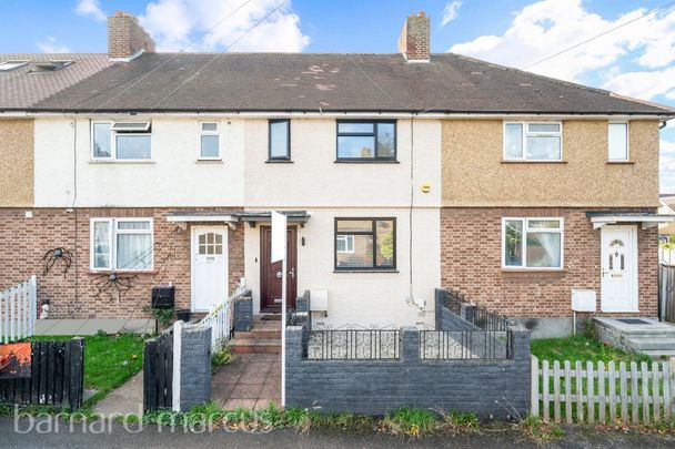 Gladstone Road - Photo 1