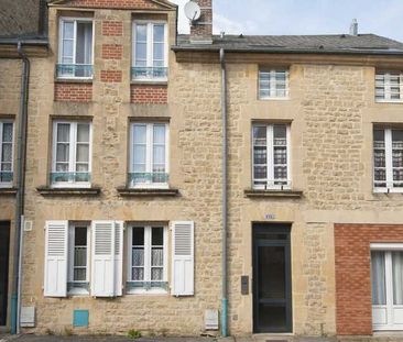 À CHARLEVILLE MEZIERES - Photo 2