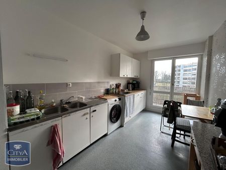 Location Appartement 4 pièces 88m² LA CHAUSSEE ST VICTOR 41260 - Photo 4