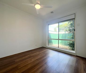 Well-Presented Family Home in Prime Roxburgh Park Location - Photo 5