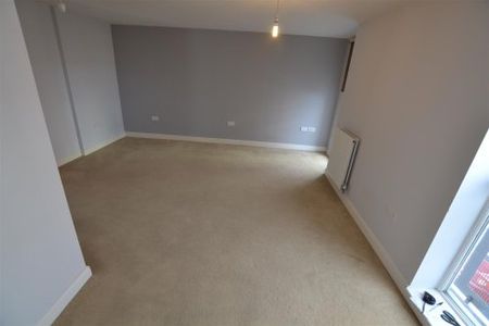 2 bed flat available - Gaskell Place, Ipswich, Suffolk, IP2 - Photo 5