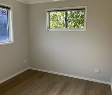 “Brand New 2 Bedroom Home !” - Photo 4
