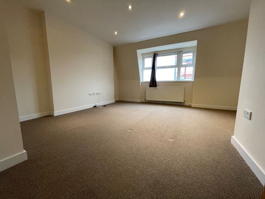 Lansdowne Road, Bournemouth - Photo 1