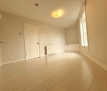 Price £675 pcm - Available Now - Unfurnished - Photo 3