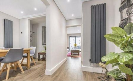 3 bedroom terraced house to rent - Photo 5