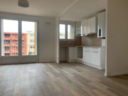 Location Appartement 2 pièces 46 m2 à Perpignan - Photo 2