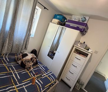 Room in a Shared House, Sheldrake Drive, BS16 - Photo 3