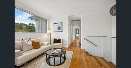 Double brick duplex made for relaxed family living - Photo 3