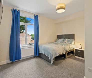 5 bedroom terraced house to rent - Photo 2