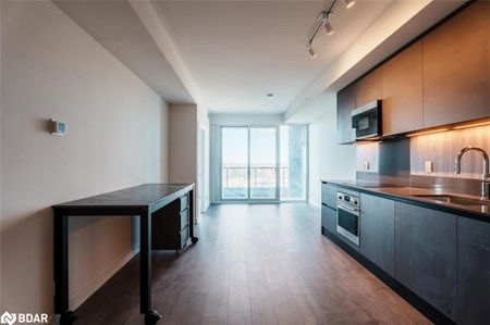 For Lease - 39 MARY Street, Barrie, Ontario - Photo 4