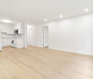 7220 Av. De Chateaubriand, #15 - Photo 2