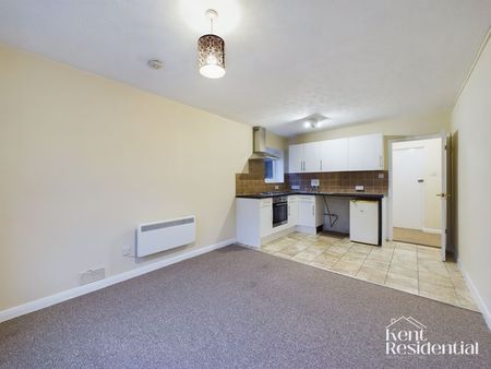 1 bed house to rent in Breton Road, Rochester, ME1 - Photo 2