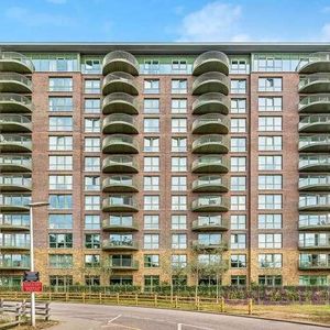 Cairncross House Cairncross House, Kidbrook Village, London, SE3 - Photo 2