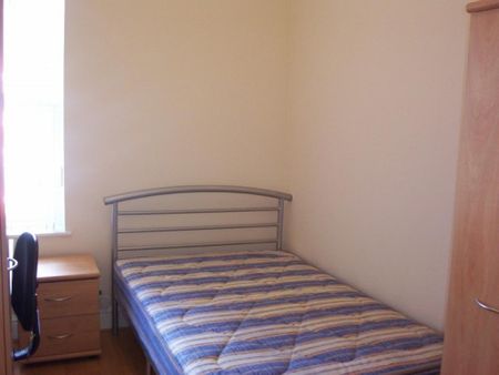 5 bedroom terraced house to rent - Photo 3