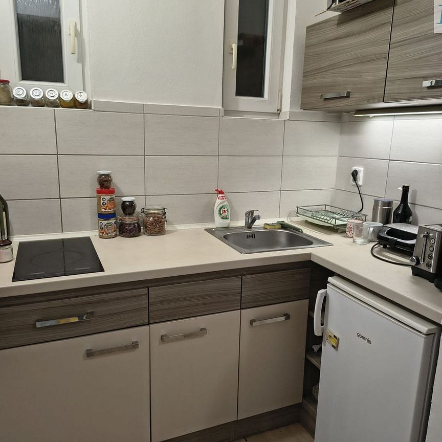 Pronájem bytu 2+kk 45 m² - Photo 1
