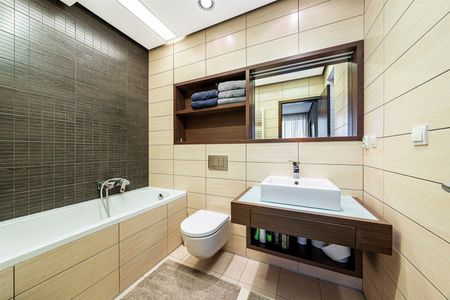 Pronájem rodinného domu 250 m², U kolonie , Praha - Photo 5