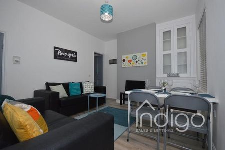 1 bedroom in a house share to rent - Photo 2