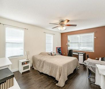 For Lease - 381 Baverstock Crescent, Milton, Ontario - Photo 6