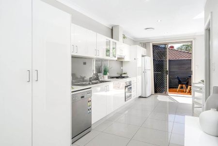 3 Bedroom Villa in the Heart of Girraween School Catchment! - Photo 4
