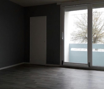 Location : Appartement 4 pièces 71 m2 – GRAND CHARMONT - Photo 2