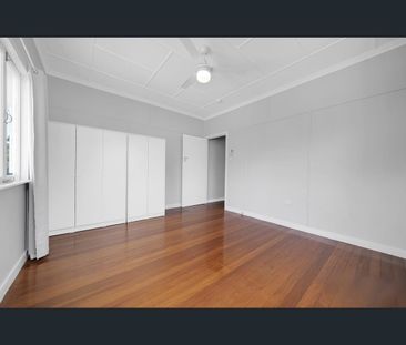 166 McConaghy Street, Mitchelton, Qld 4053 - Photo 2