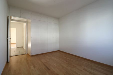 Nähe Kannenfeldpark - schöne 4-Zimmer-Wohnung in ruhiger Seitenstrasse - ideal für 2-3 Personen - Photo 2