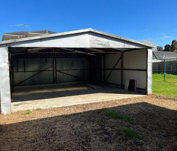 4 BEDROOM HOUSE IN GREAT LOCATION!!! - Photo 6