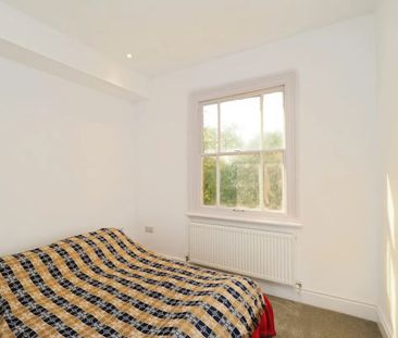 6 Bed Semi-Detached House, Forest Road East, NG1 - Photo 3