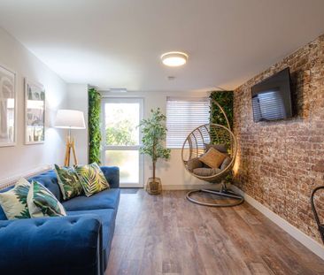 Newly refurbished 5 bedroom home located in Scotforth Bedroom 5 - Photo 6