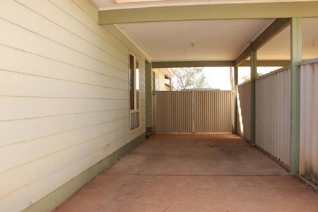 33a Bopeechee Street, Roxby Downs, SA 5725 - Photo 5