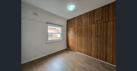 Great Location! - Photo 3