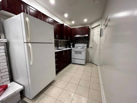 For Lease - 11A St Andrews Boulevard, Toronto, Ontario - Photo 3