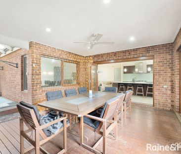 Large 4 Bedroom Home in Tarneit - Photo 6