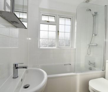 3 bedroom end of terrace house to rent - Photo 5