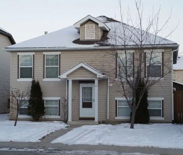 Main Floor of Bilevel House for RENT in Martindale — 3 Bedrooms Main Floor - Photo 1