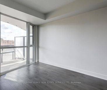306 99 The Donway W - Photo 3