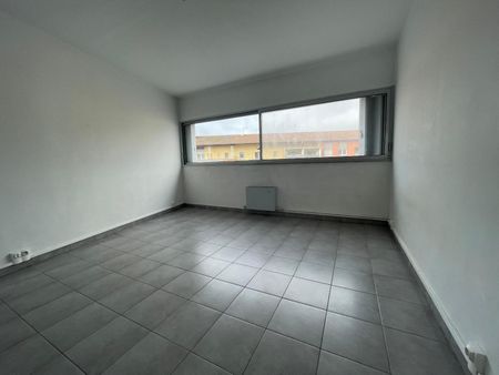 TOULOUSE / Location Appartement 2 Pièces 45 m² - Photo 3