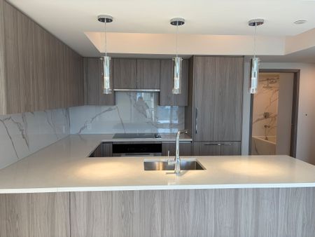 For Lease - 1 Concord Cityplace Way Unit# 4802, Toronto, Ontario - Photo 4