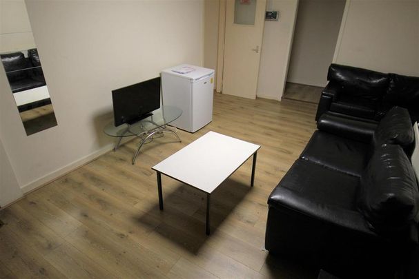 3 bedroom apartment to rent - Photo 1