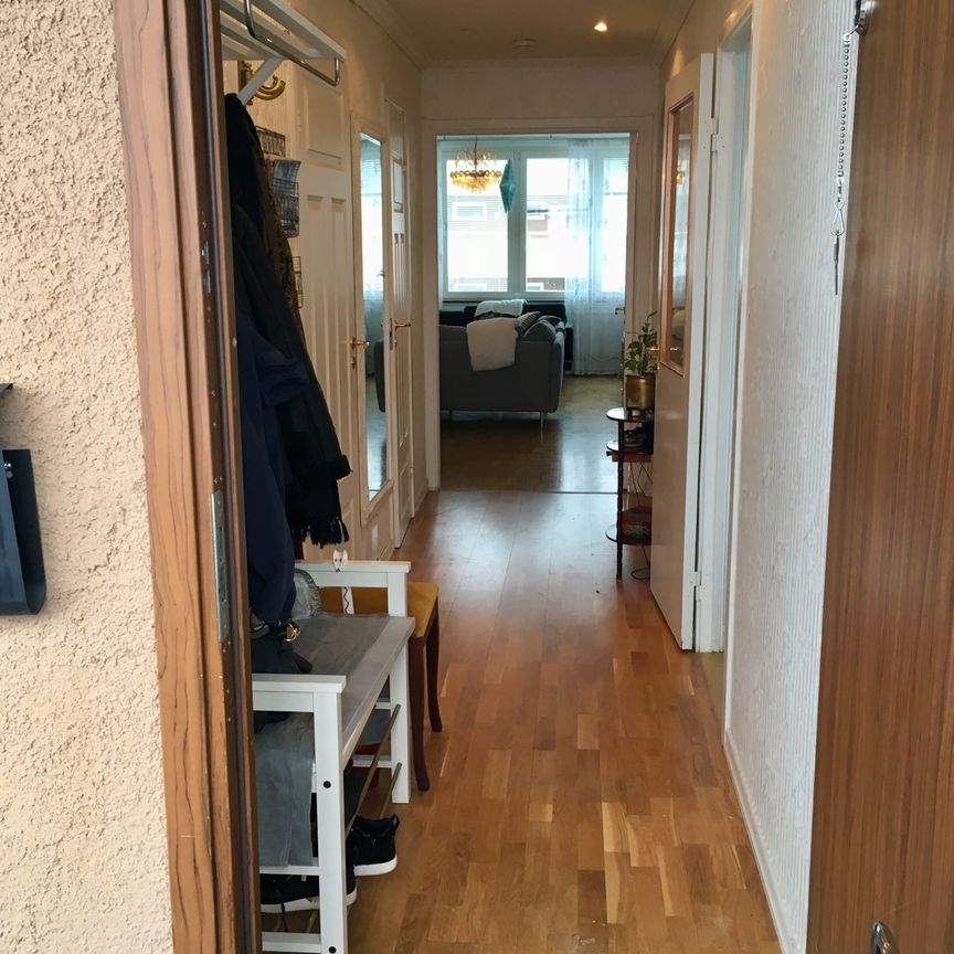 Eldsbergagränd, Älvsjö - Foto 1