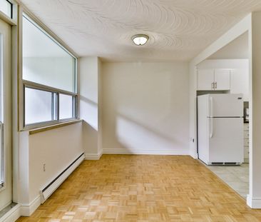 1 Bedroom - Photo 2