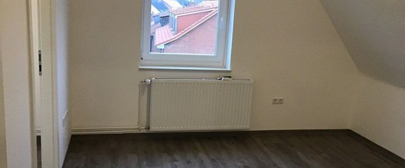 Endlich Zuhause: praktische 2,5-Zimmer-Dachgeschoss-Wohnung, sofort anmietbar! - Foto 1